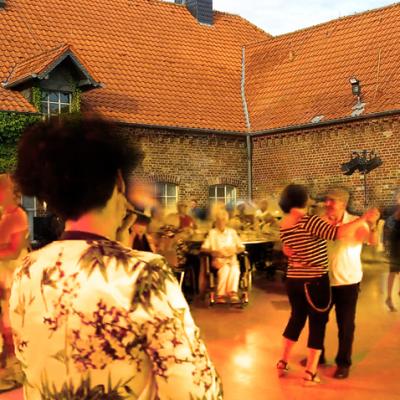 Bild 1 zu Tanzen wie in alten Zeiten am 12. Juni 2024 um 15:00 Uhr, Bürgerzentrum Engelshof e.V. (Köln)