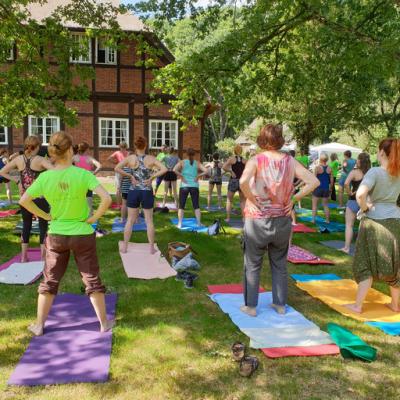 Bild 2 zu Yoga-Triathlon am 25. Juli 2020 am 25. Juli 2020 um 14:00 Uhr, Marschenhaus Bremerhaven (Bremerhaven)