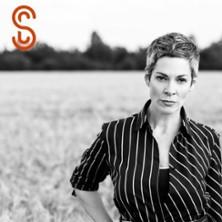 Lesung mit Cheryl Shepard - HalbZeit: Eine nicht ganz anständige Geschichte in Greiz am 04. Juli 2026 um 19:30 Uhr