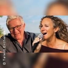Die Schöne & er liest . . .- Lesung mit Musik | Christina Fry & Janne Mommsen in Sundern am 17. Oktober 2026 um 19:30 Uhr