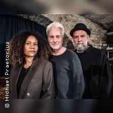 Schmidbauer & Kälberer laden ein - Amy Warning in Burgkirchen A.d. Alz am 08. Oktober 2026 um 19:30 Uhr